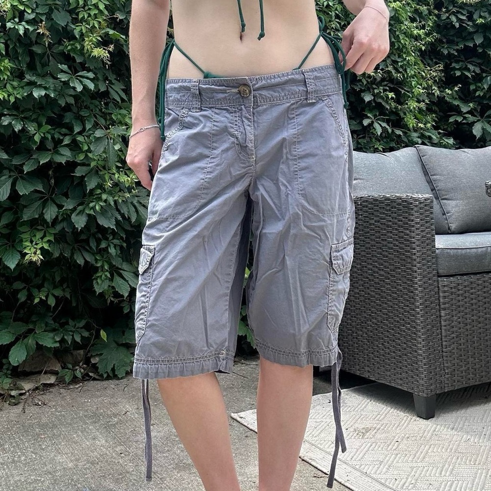 Tommy Hilfiger grey cargo shorts with adjustable drawstrings